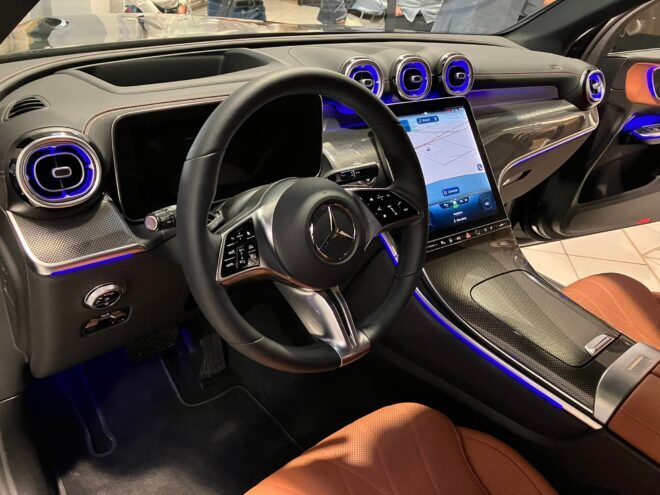 Nuova Mercedes-Benz GLC interni