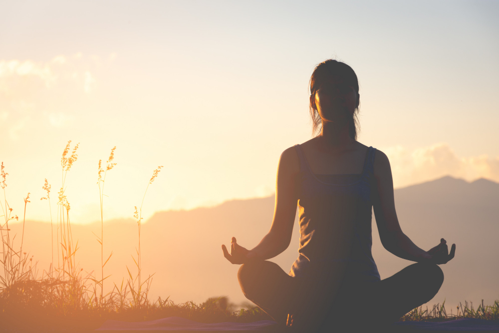 Prova la meditazione o lo yoga
